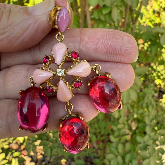 STUNNING VINTAGE GERARD YOSCA CHANDELIER EARRINGS - Picture 3 of 5